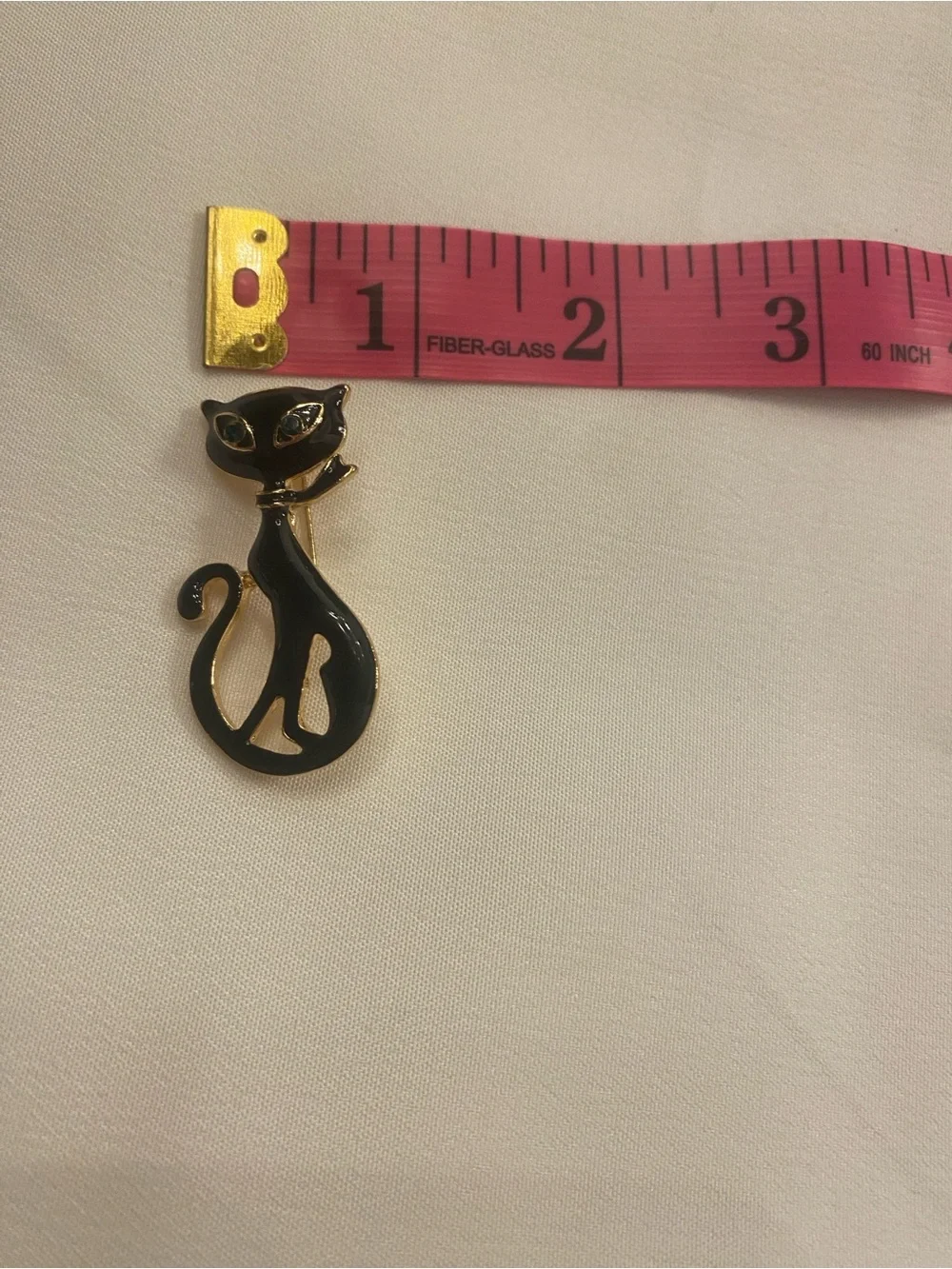 Brooch Cat Black Enamel Pin New